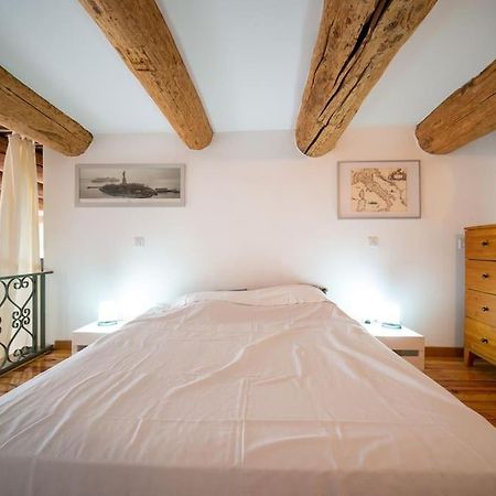 Air-Conditioned Loft In The Heart Of The Old Port Marseille Exterior photo