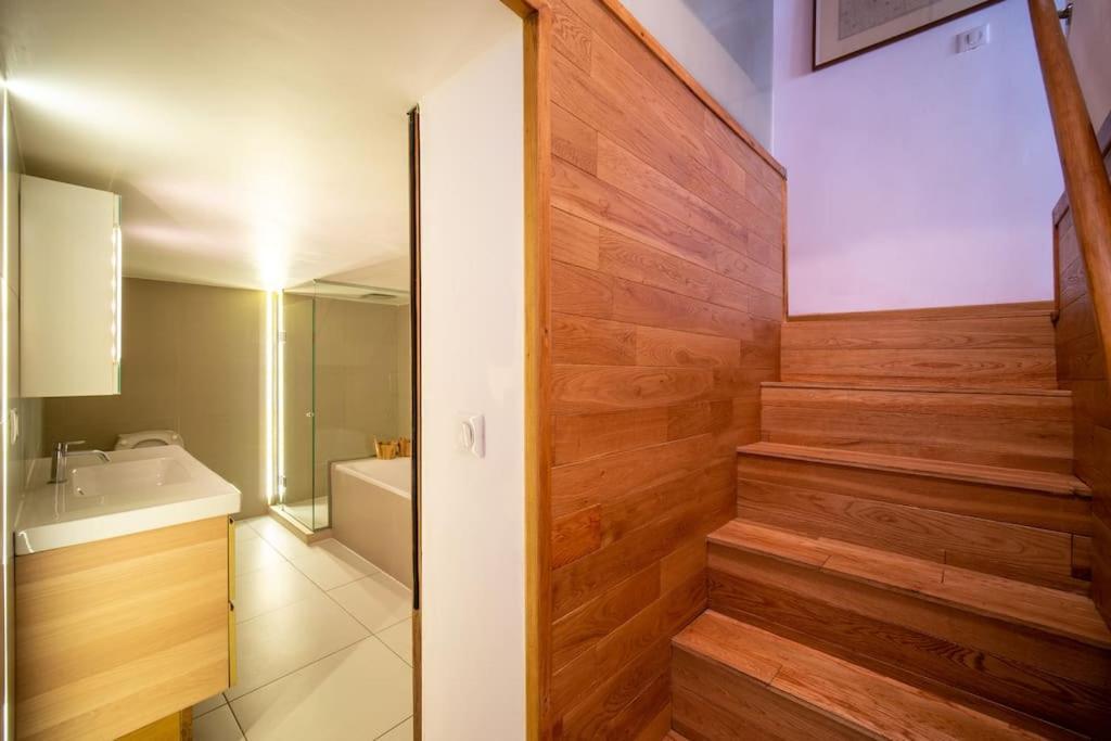 Air-Conditioned Loft In The Heart Of The Old Port Marseille Exterior photo